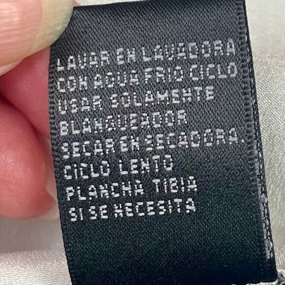 August Silk 1/2 Button Long Sleeve Blouse Large - Picture 10 of 10